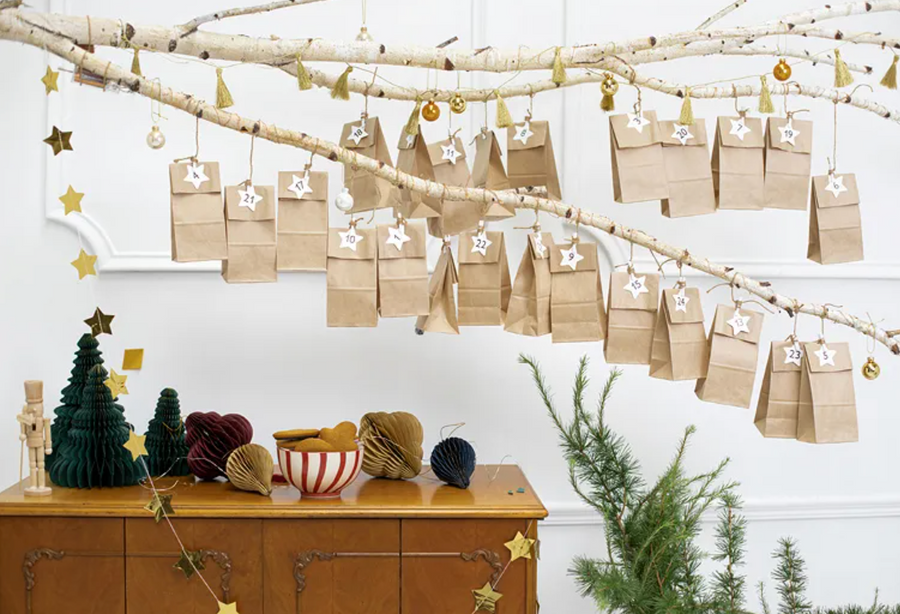 24 Advent calendar bags made of stylish kraft paper 