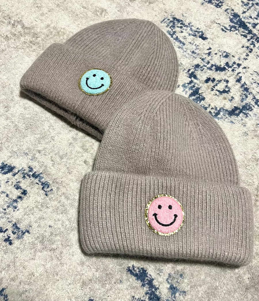 Kuschelige Mütze mit angesagtem Smiley - Happy Mütze für Erwachsene & Kids