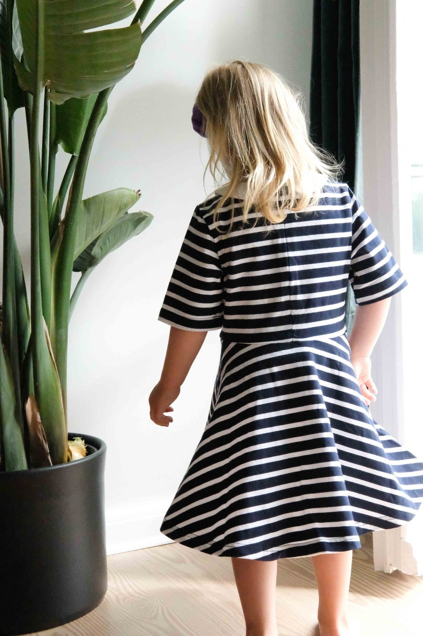 Maxi Kragenkleid mit Streifen für Mädchen