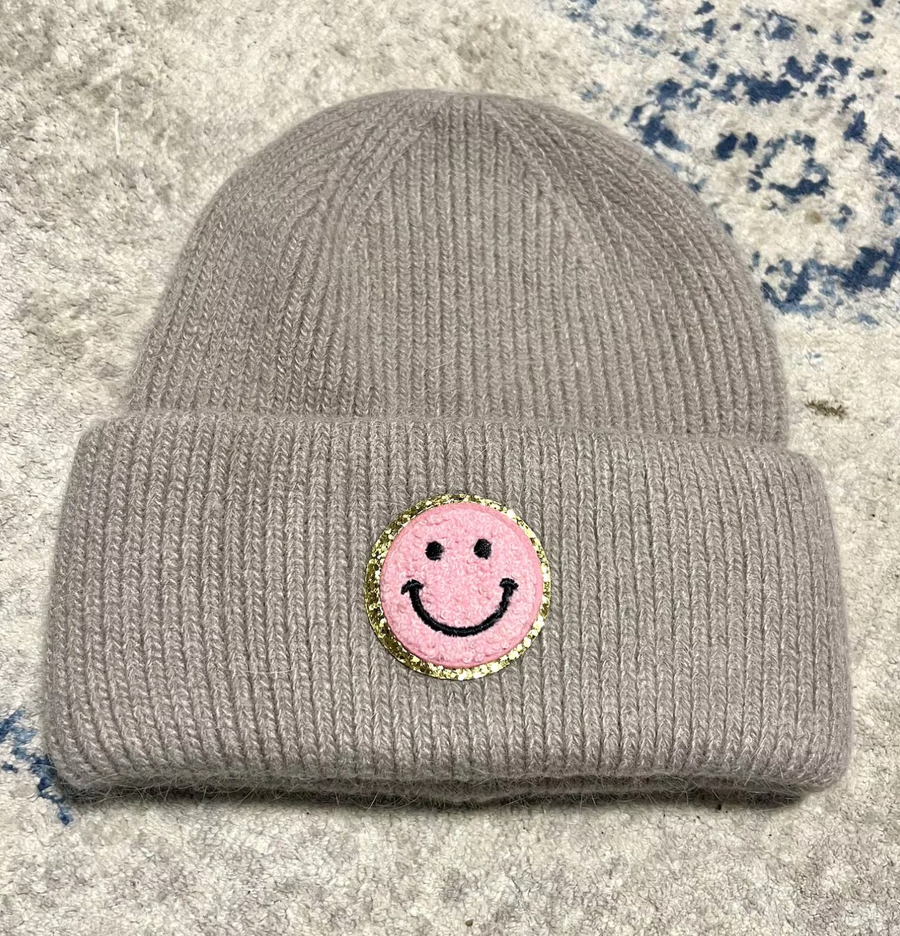 Kuschelige Mütze mit angesagtem Smiley - Happy Mütze für Erwachsene & Kids