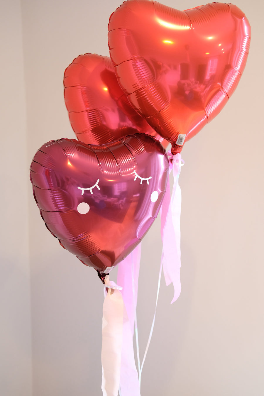 Helium balloons set of 3 hearts red cute eyes 