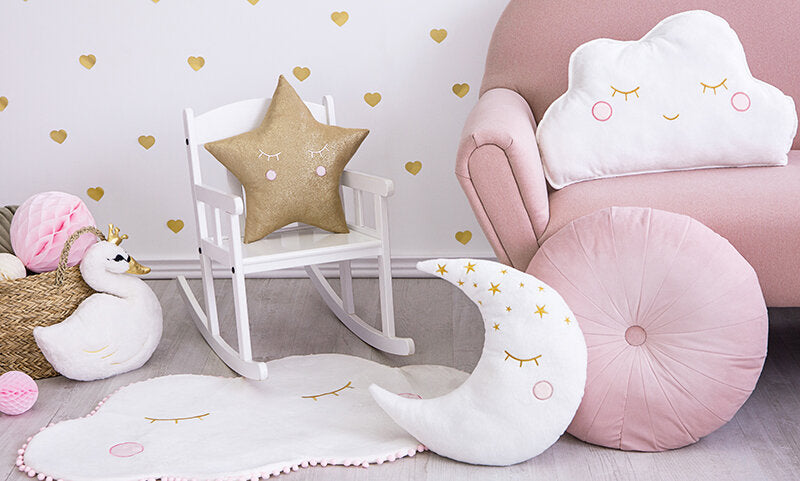 Cuddly pillow star gold